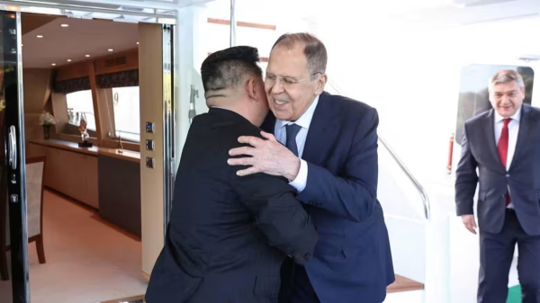 荆叶优配 俄罗斯外长感叹，朝鲜要比伊朗明白太多！